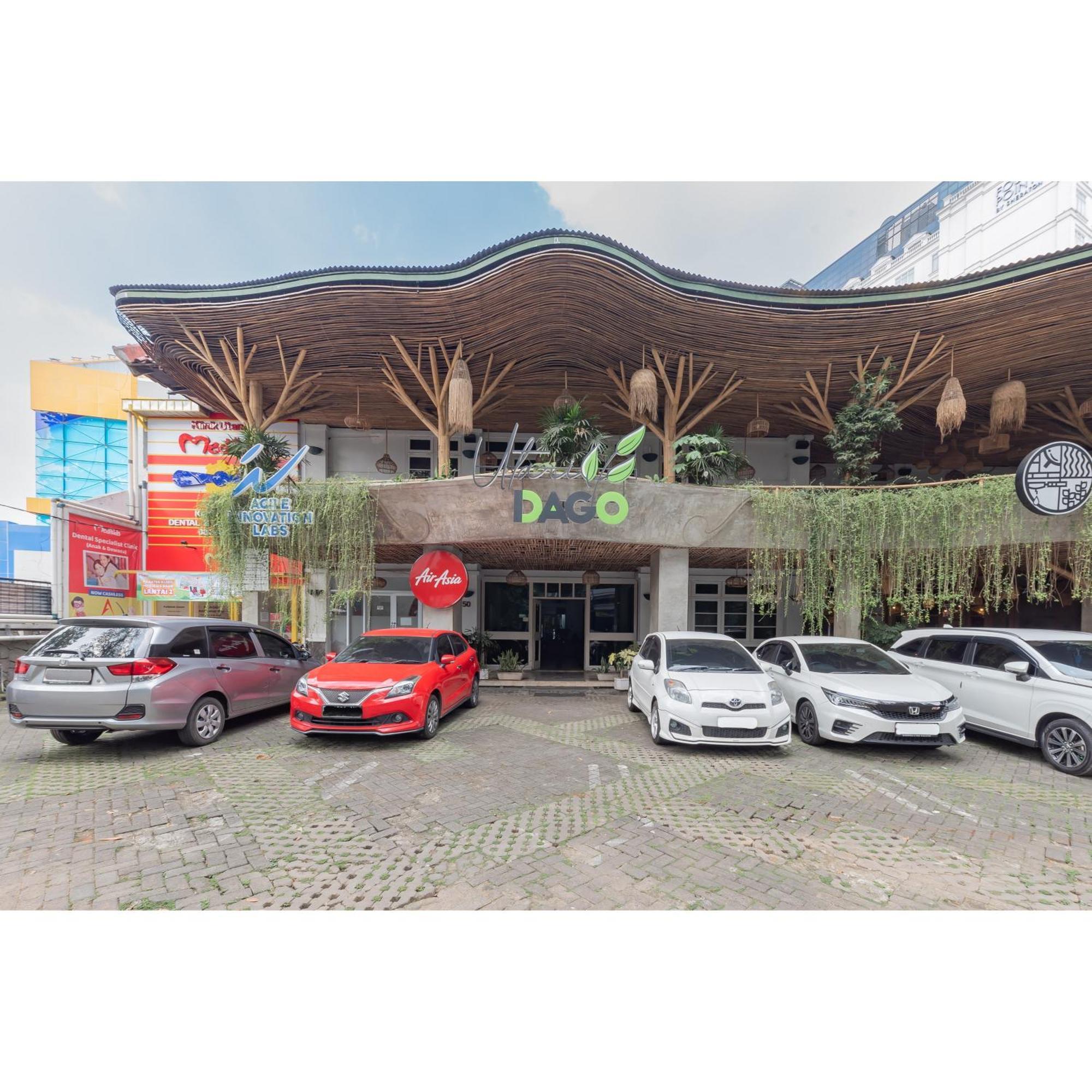 Oyo 1452 Utari Hotel 3*